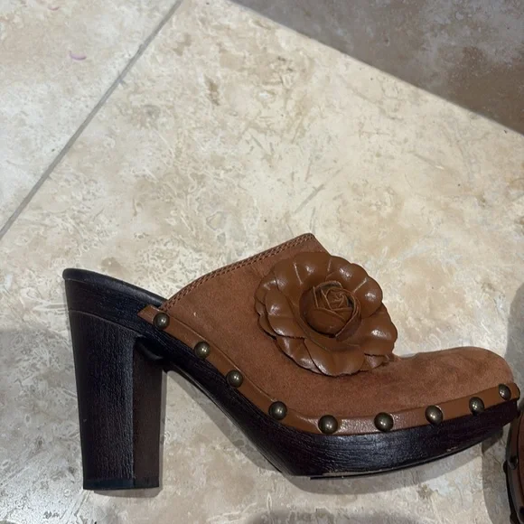 Suede clogs - Picture 5 of 7